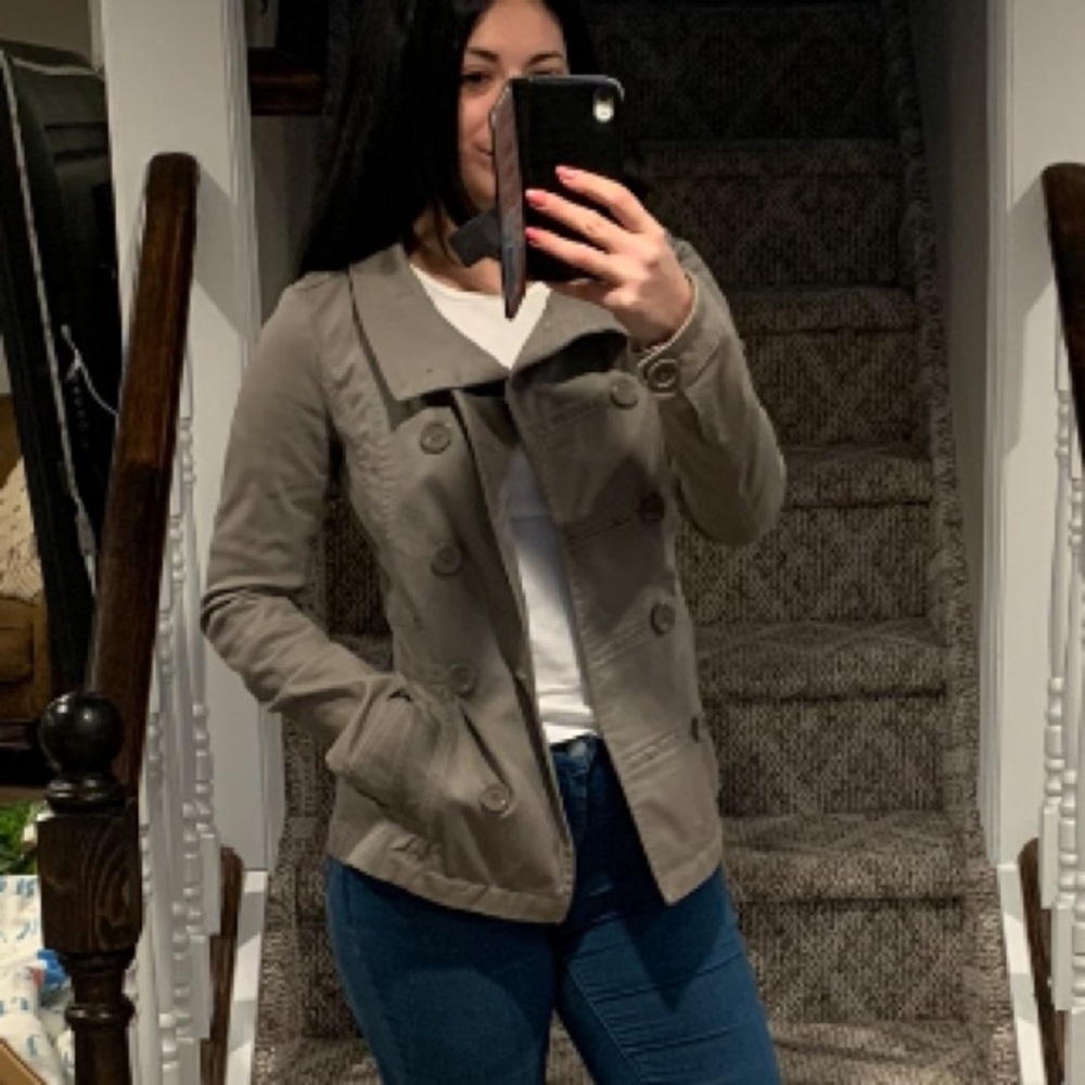 H&M Light Jacket with Button Closure